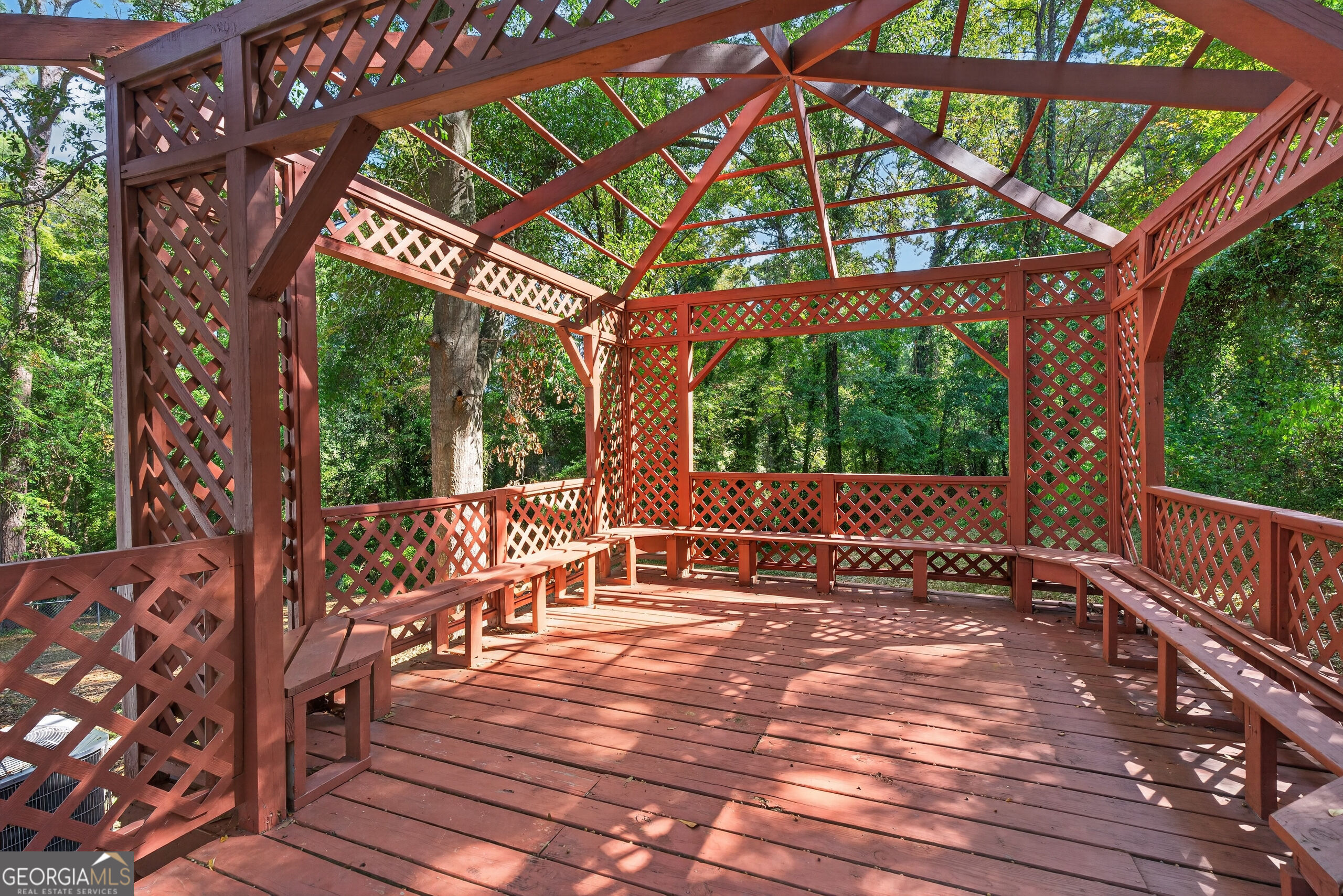 555 Glencove Drive Property Photo 48