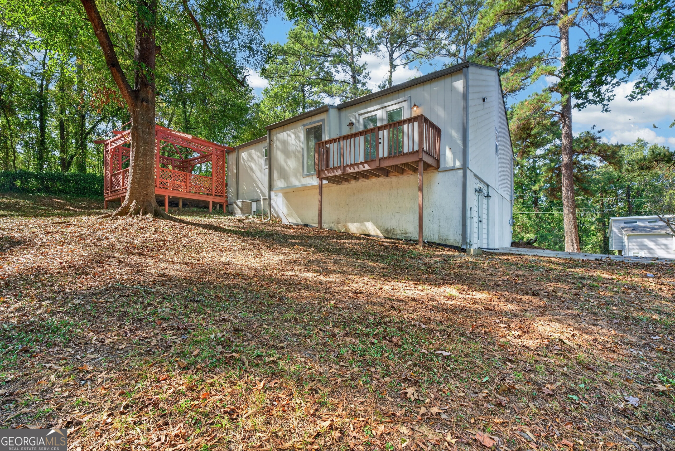 555 Glencove Drive Property Photo 54