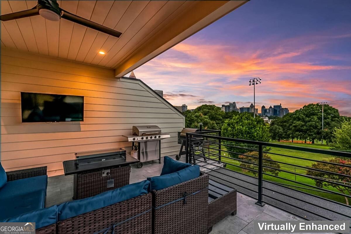 337 Pine Street Ne # B Property Photo 2