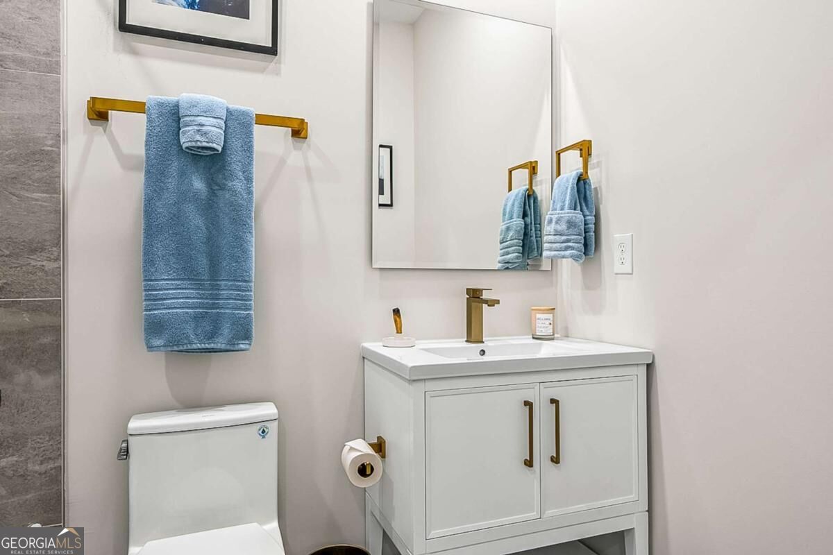 337 Pine Street Ne # B Property Photo 15