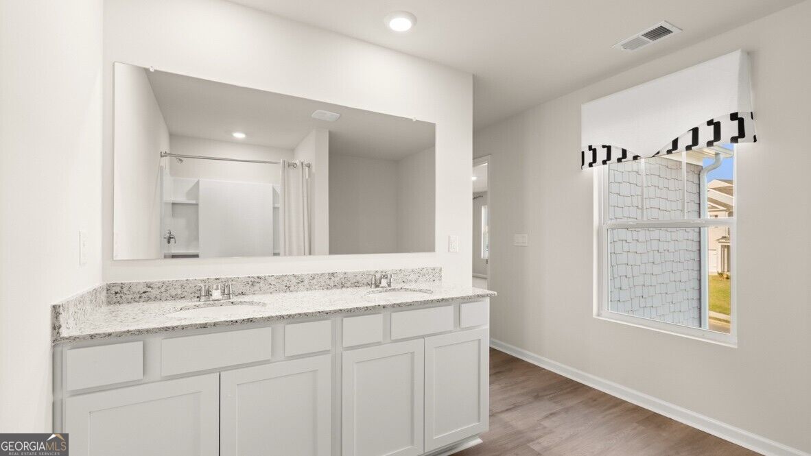 439 Creekview Way Property Photo 20