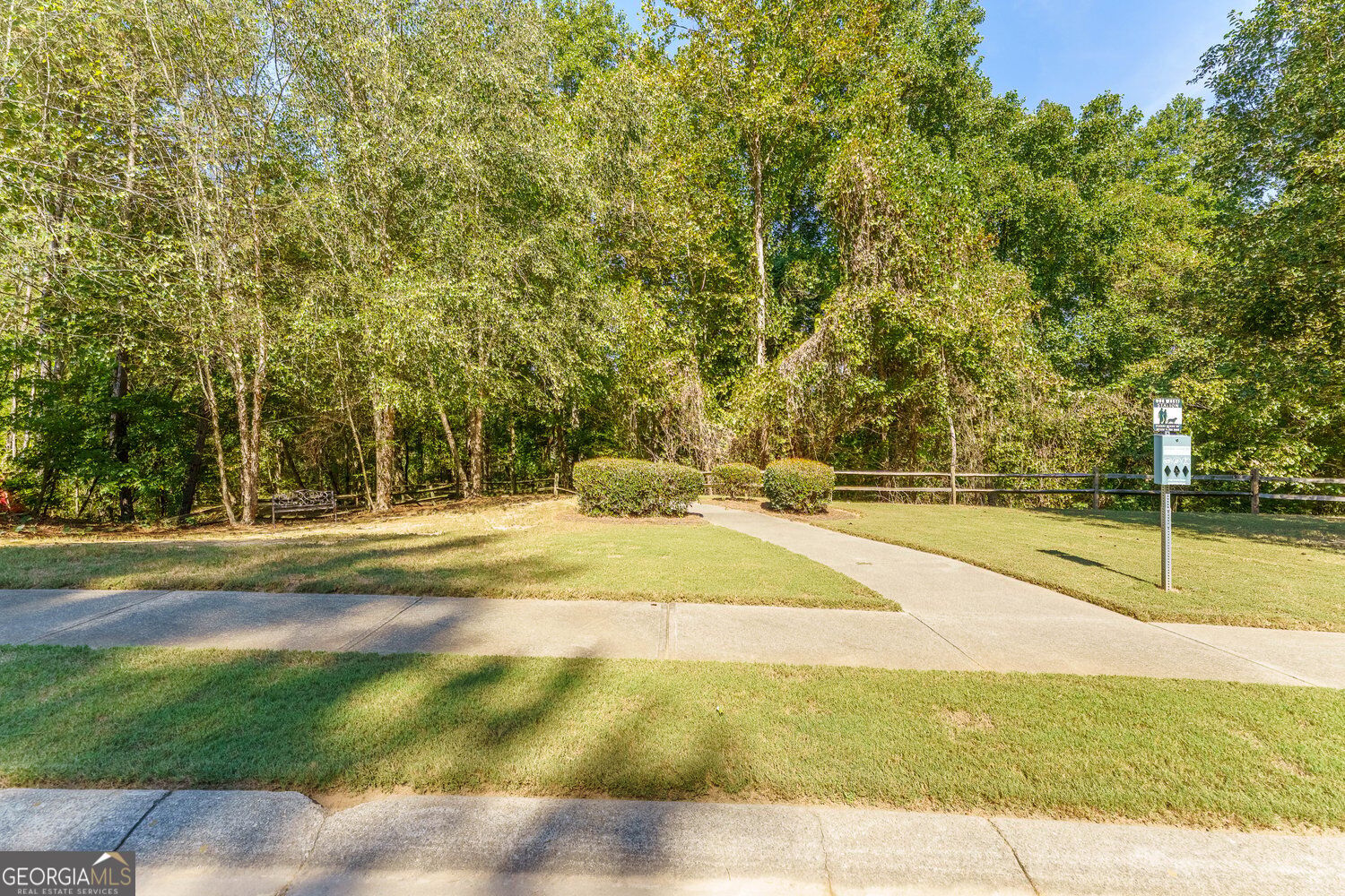 815 Waterford Estates Manor Property Photo 19