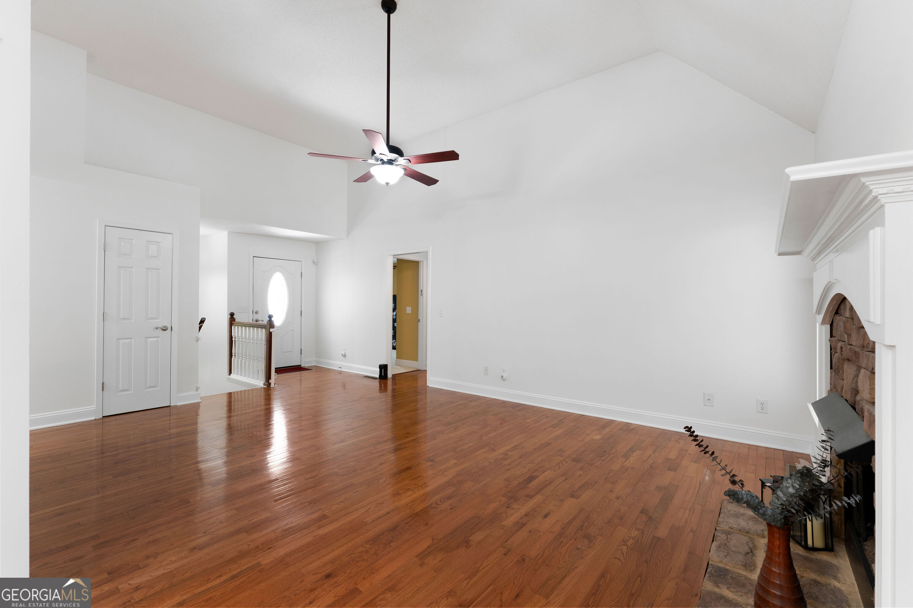 24 Woodhaven Court Sw Property Photo 11