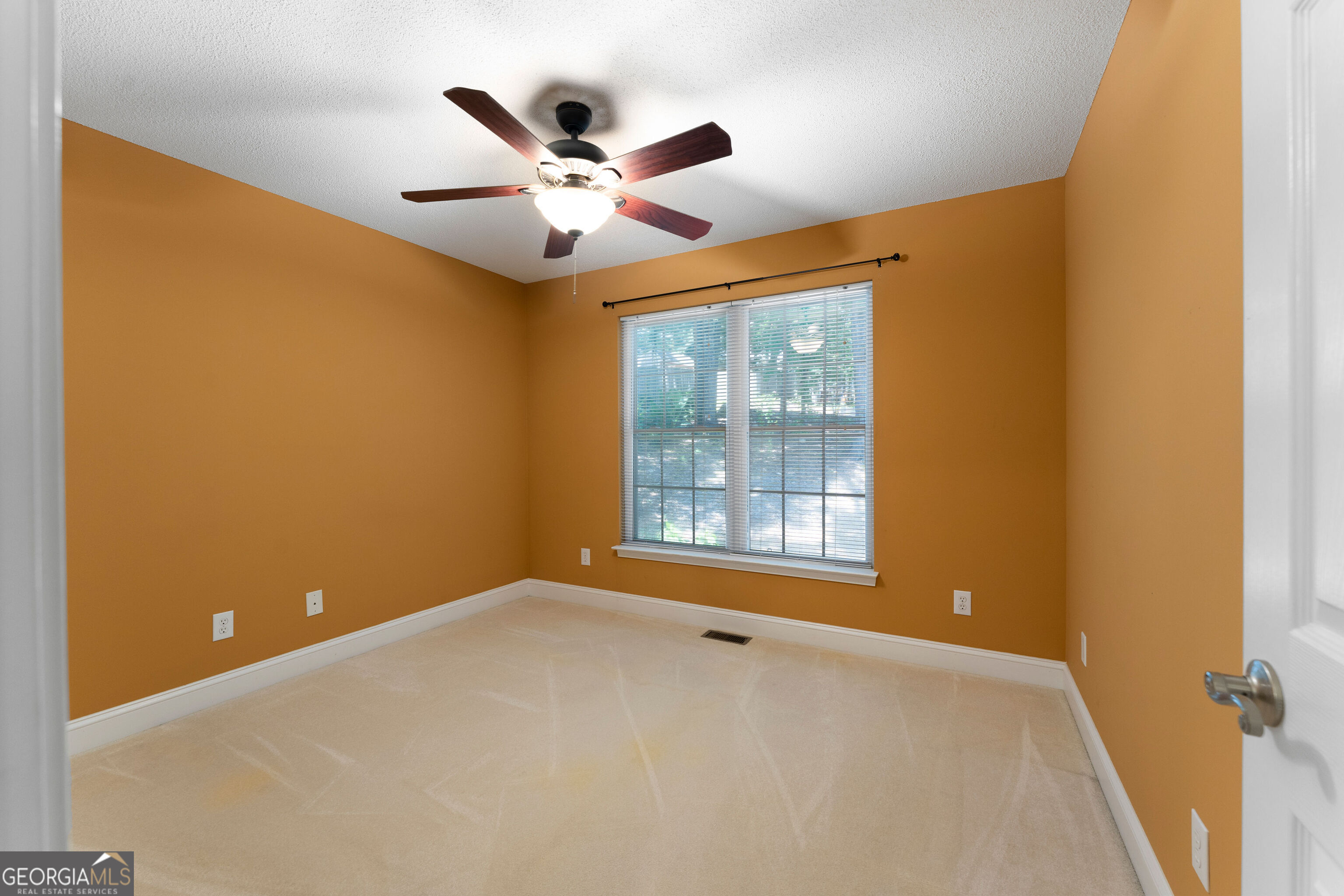 24 Woodhaven Court Sw Property Photo 16