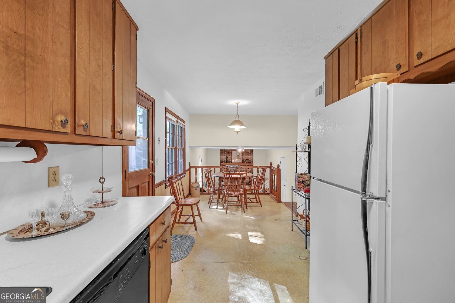 1466 Hewatt Road Property Photo 6