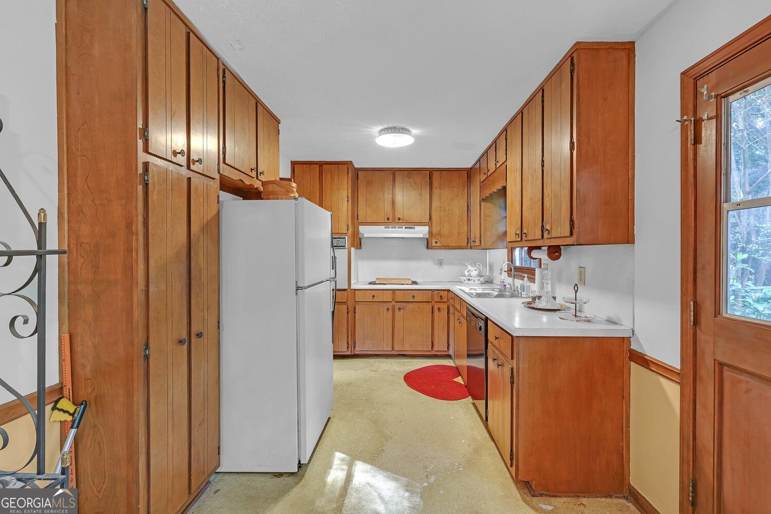 1466 Hewatt Road Property Photo 8