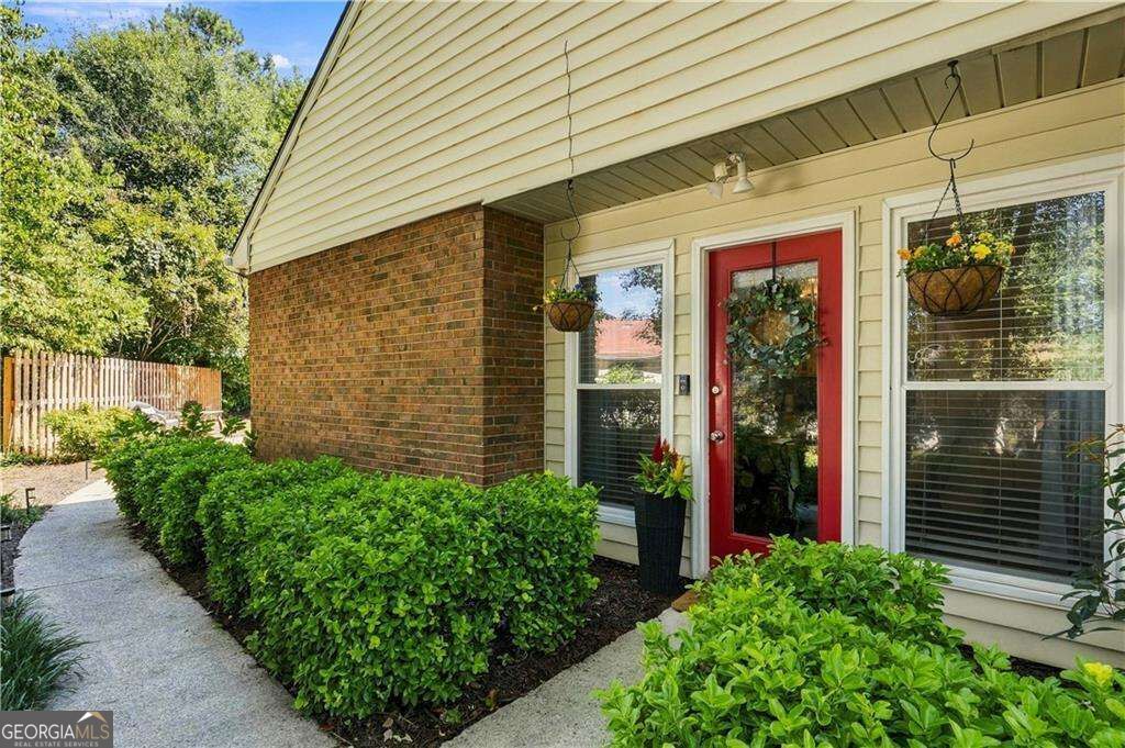 1280 Jamestowne Trail Property Photo 4