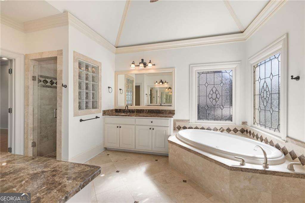 2480 Flint Creek Drive Property Photo 11
