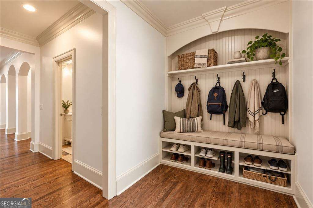 2480 Flint Creek Drive Property Photo 14