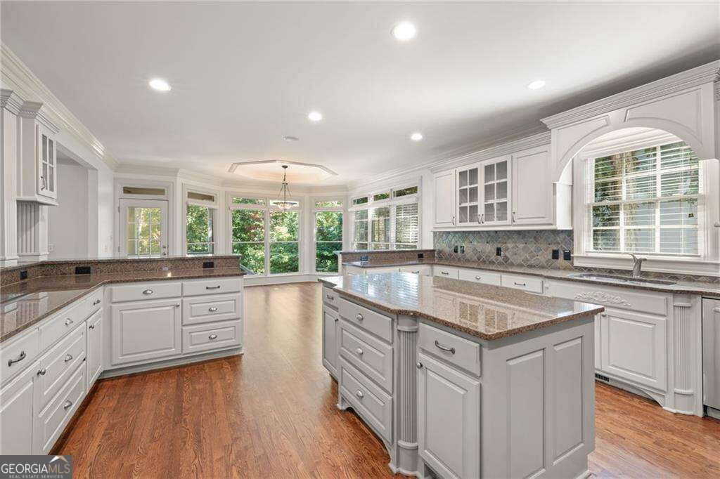 2480 Flint Creek Drive Property Photo 30