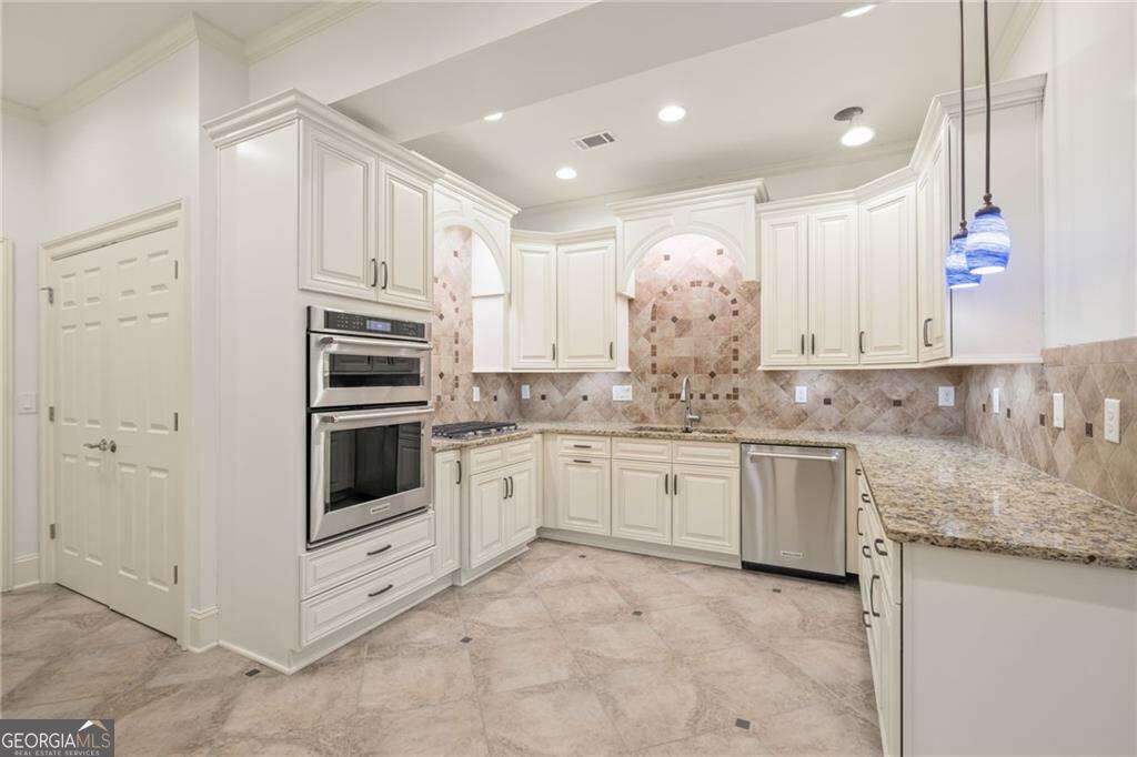 2480 Flint Creek Drive Property Photo 59