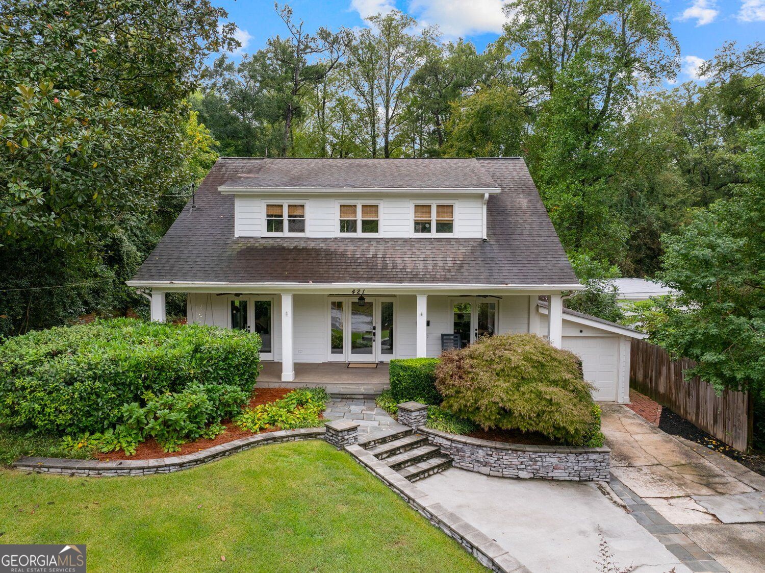 421 Golfview Road NW