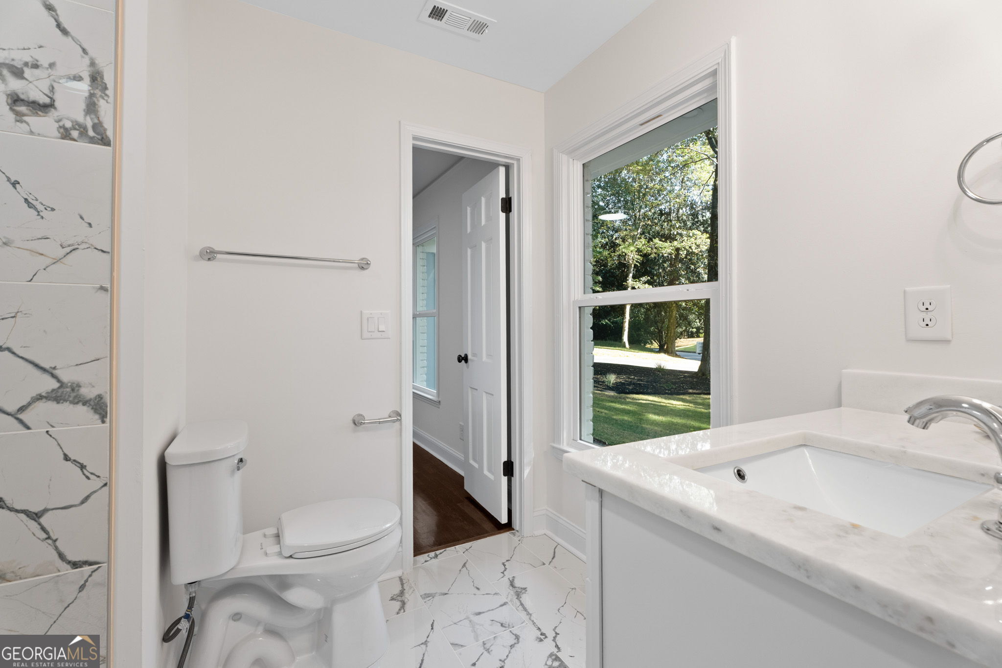 860 Landmark Drive Property Photo 37