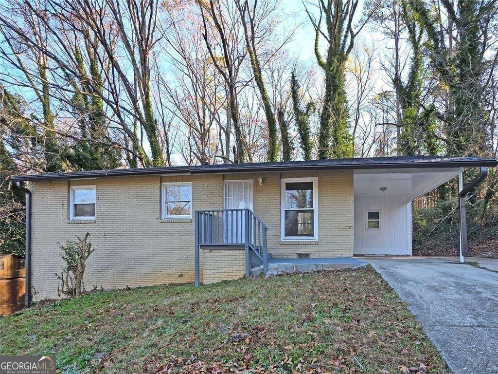 2332 Baywood Drive Se Property Photo 1
