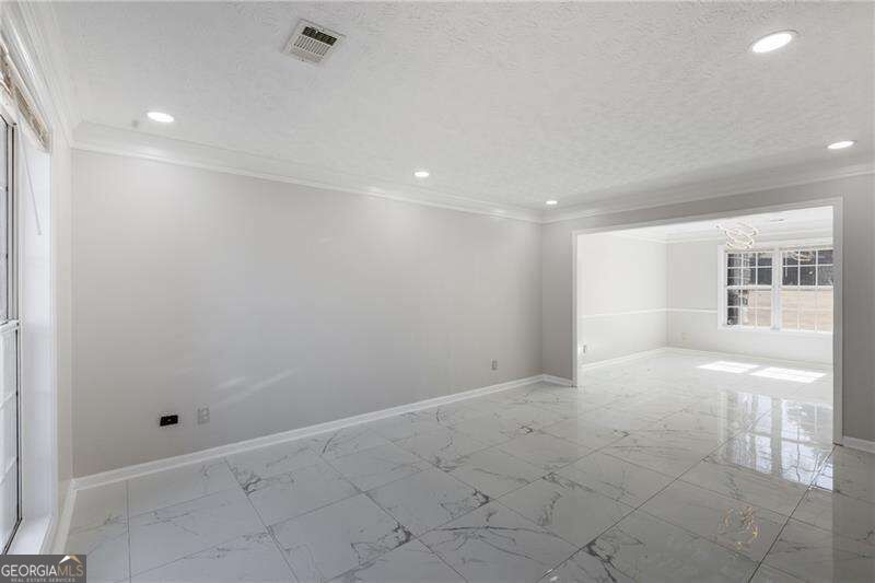 3521 Kittery Drive Property Photo 5
