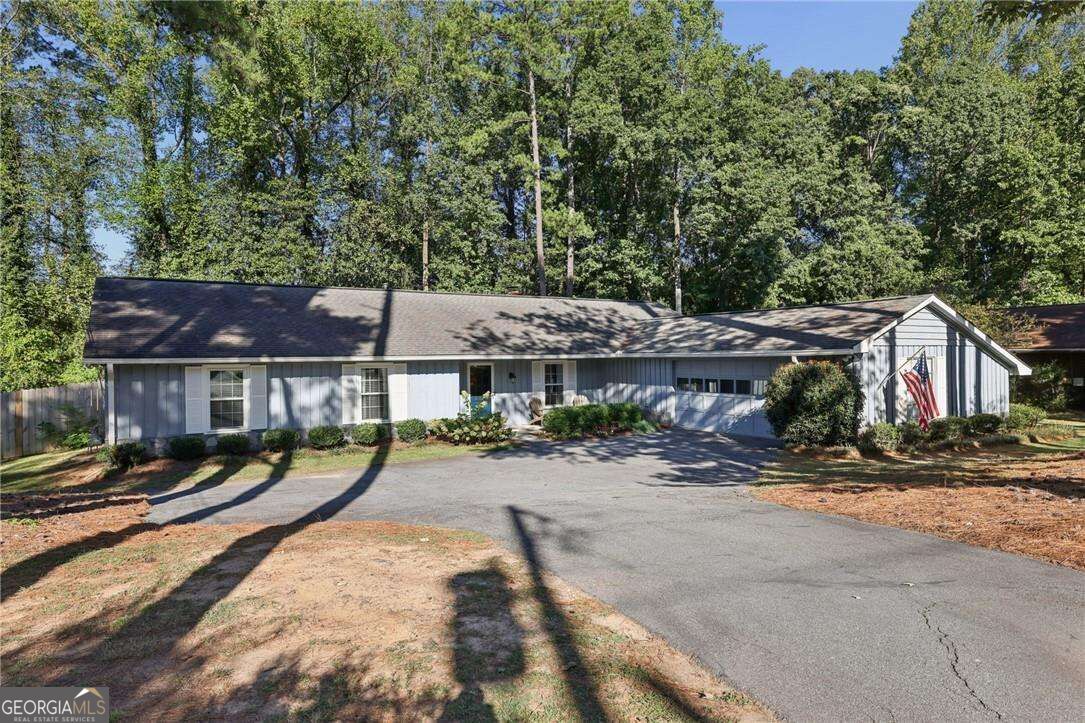 2862 Dunnington Circle Property Photo 1