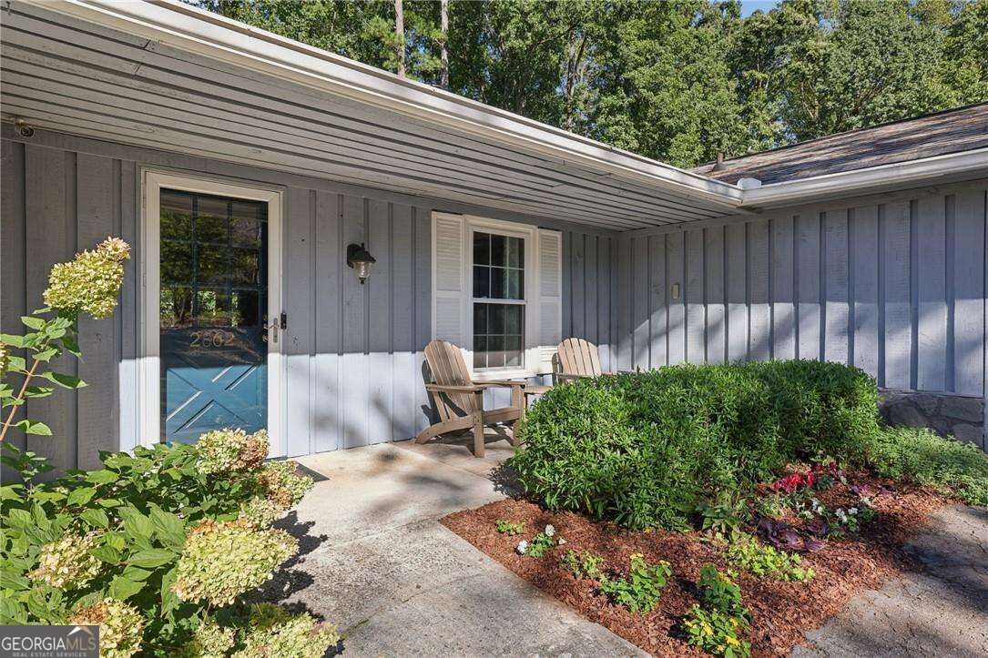 2862 Dunnington Circle Property Photo 3