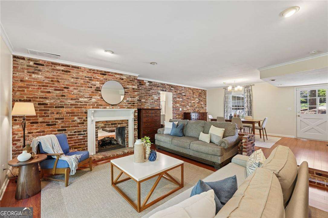 2862 Dunnington Circle Property Photo 11