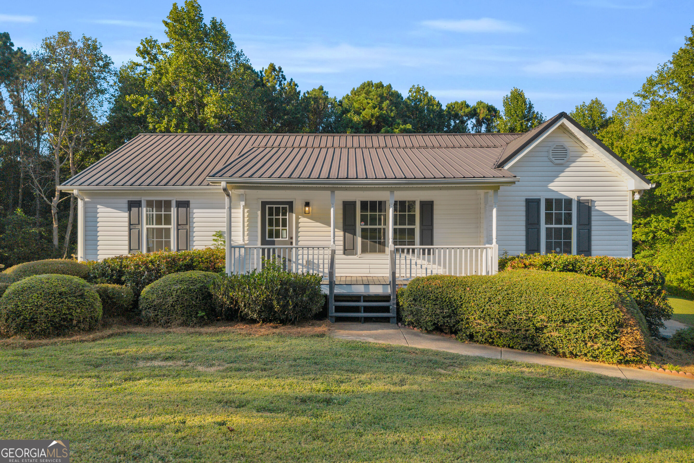 284 Hobson Drive Property Photo 4