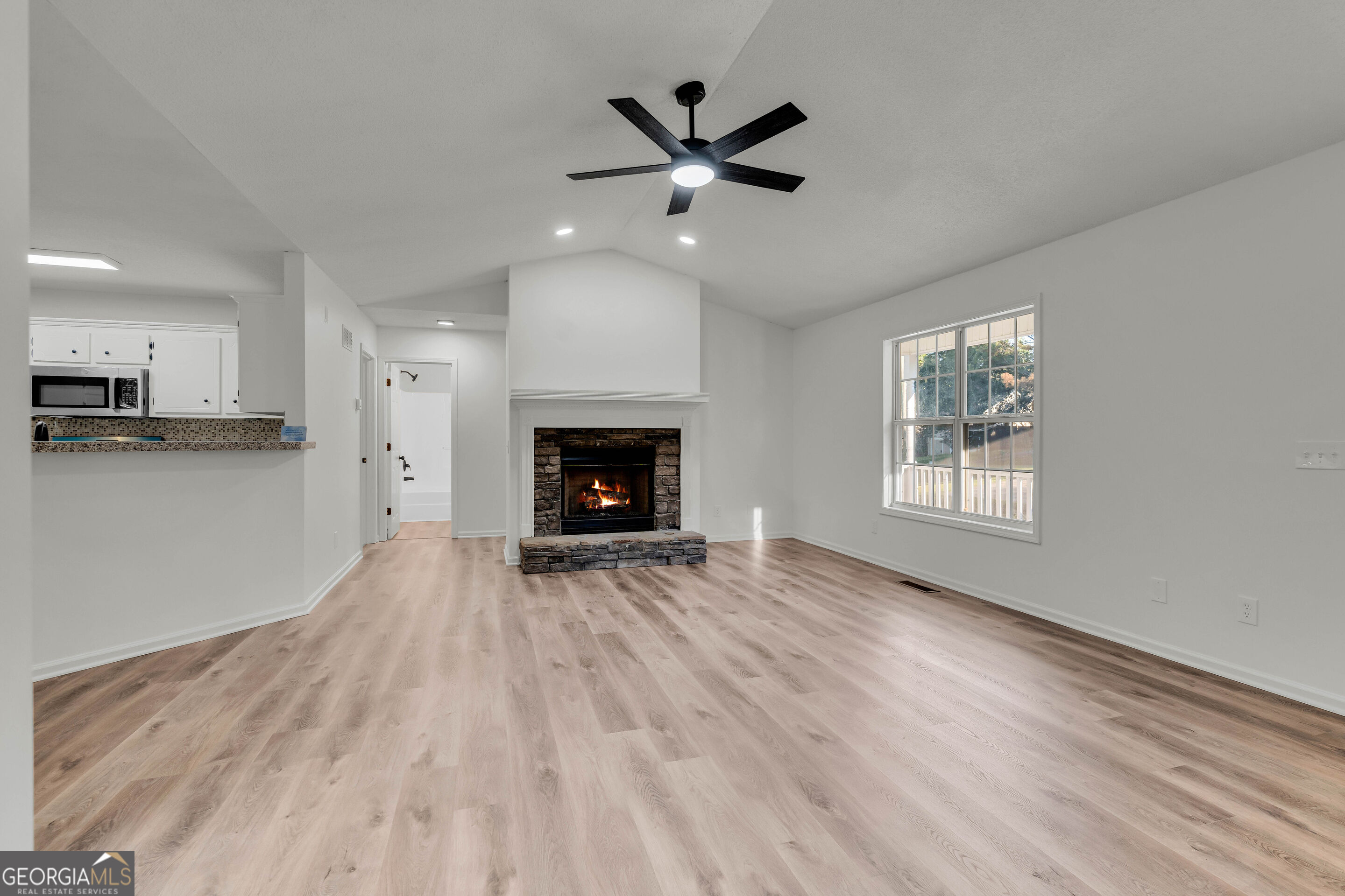 284 Hobson Drive Property Photo 8