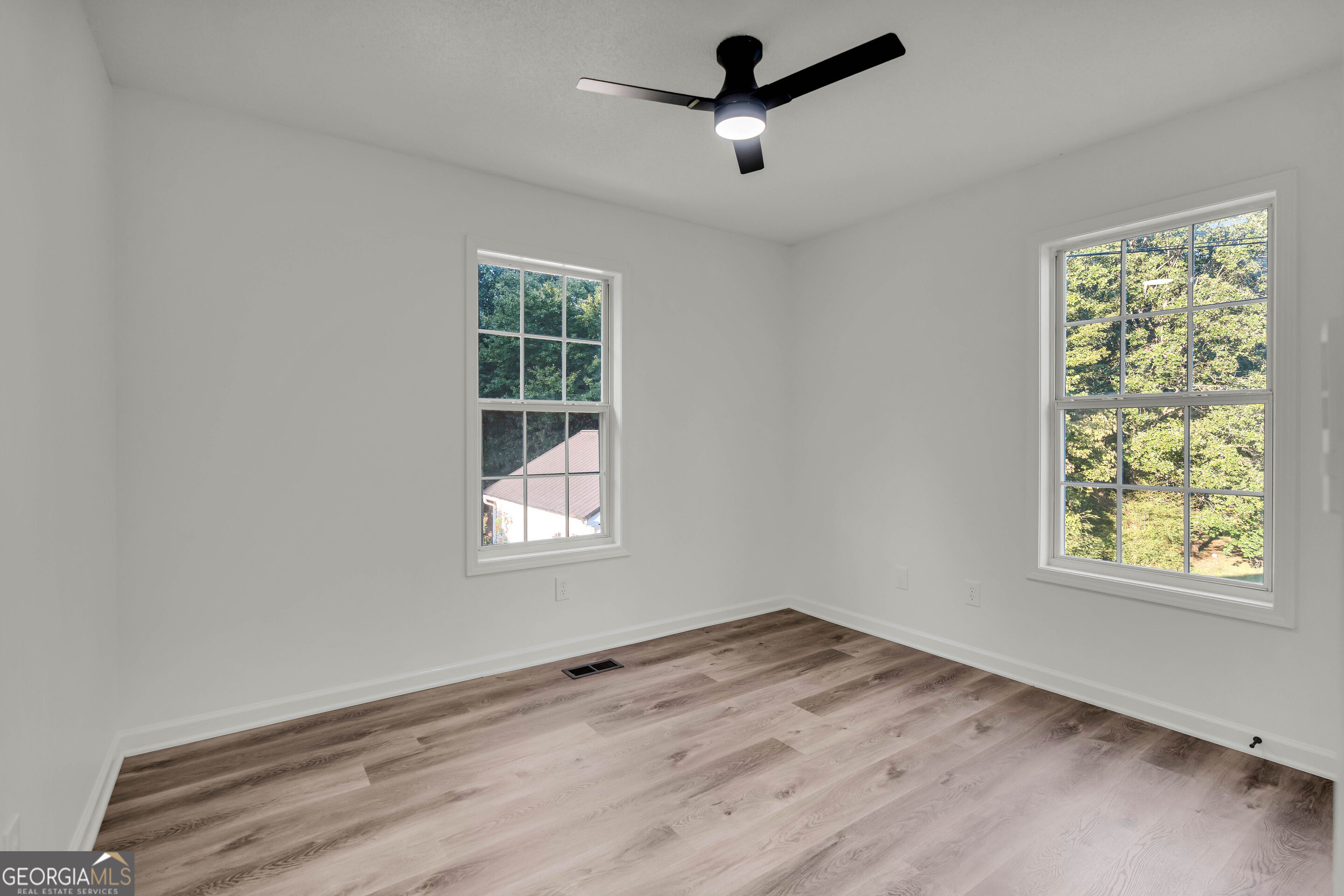 284 Hobson Drive Property Photo 30