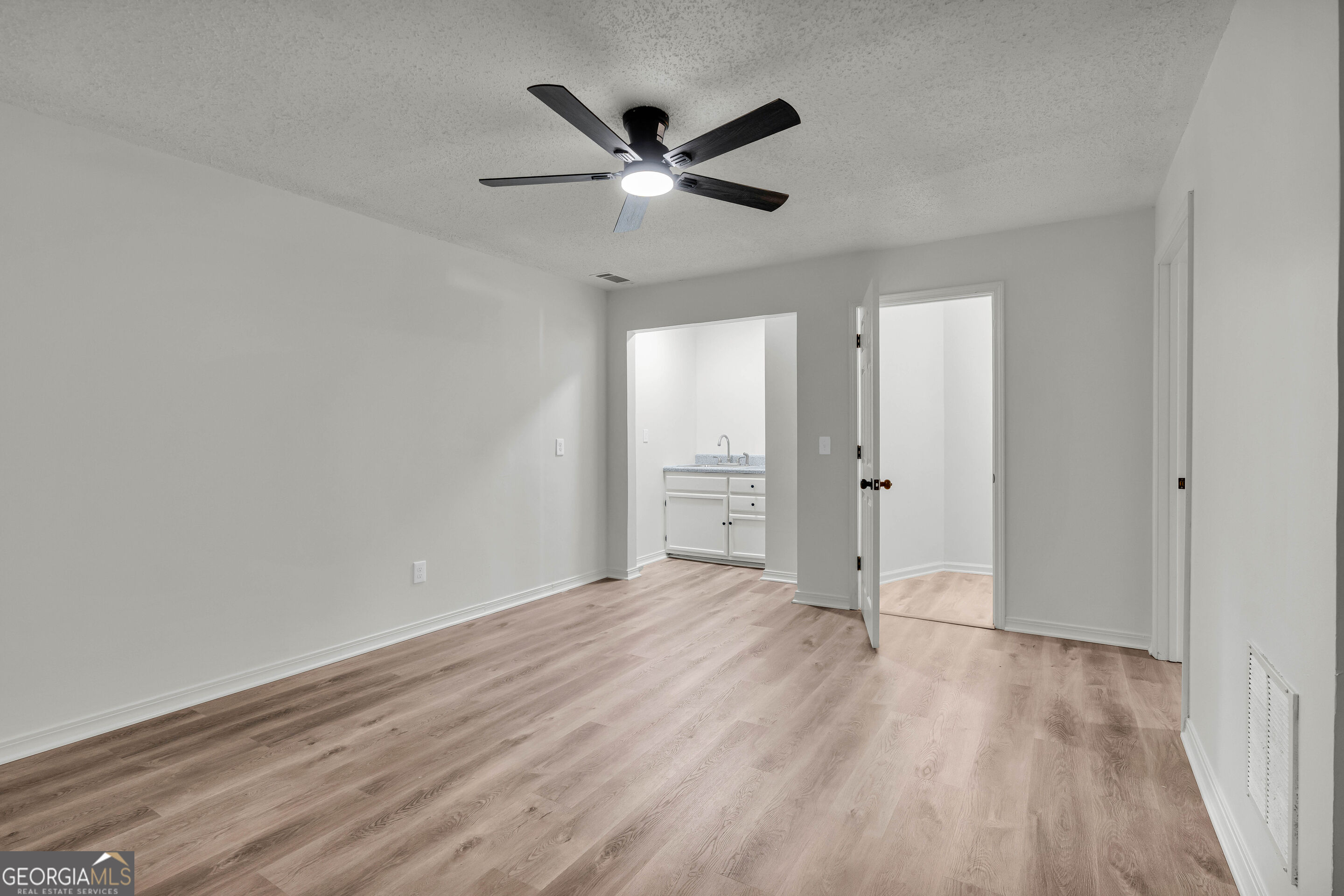 284 Hobson Drive Property Photo 35