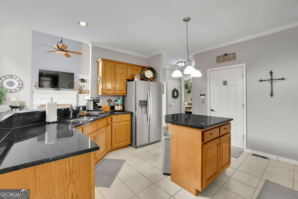 12200 Stevens Creek Drive Property Photo 18