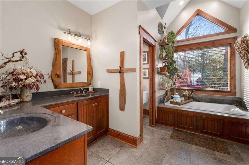 270 Mosswood Lane W Property Photo 26
