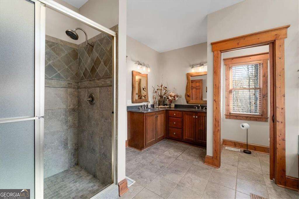 270 Mosswood Lane W Property Photo 28