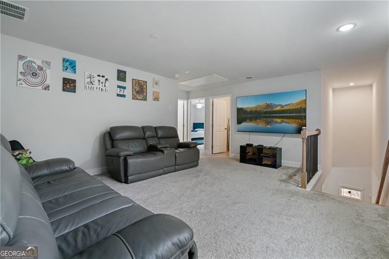 5915 Pinnacle View Road Property Photo 11
