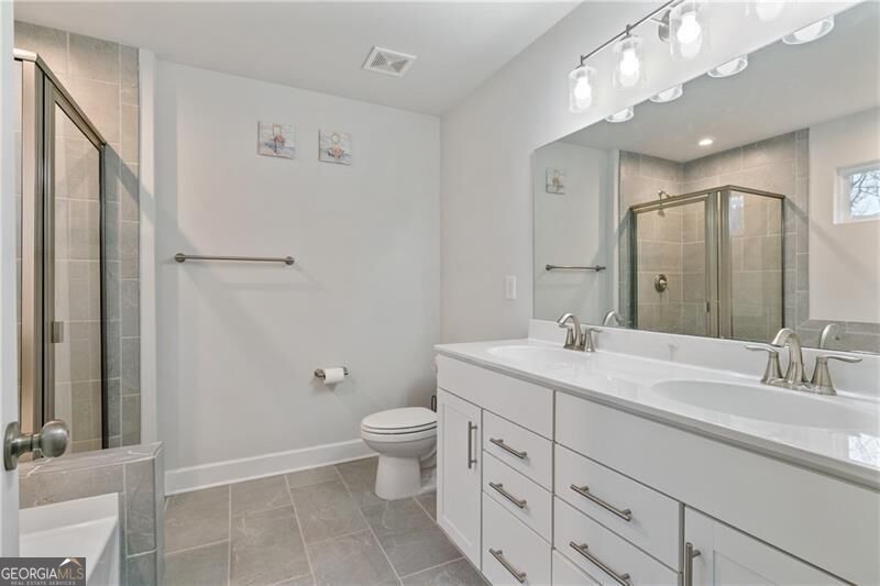 5915 Pinnacle View Road Property Photo 15