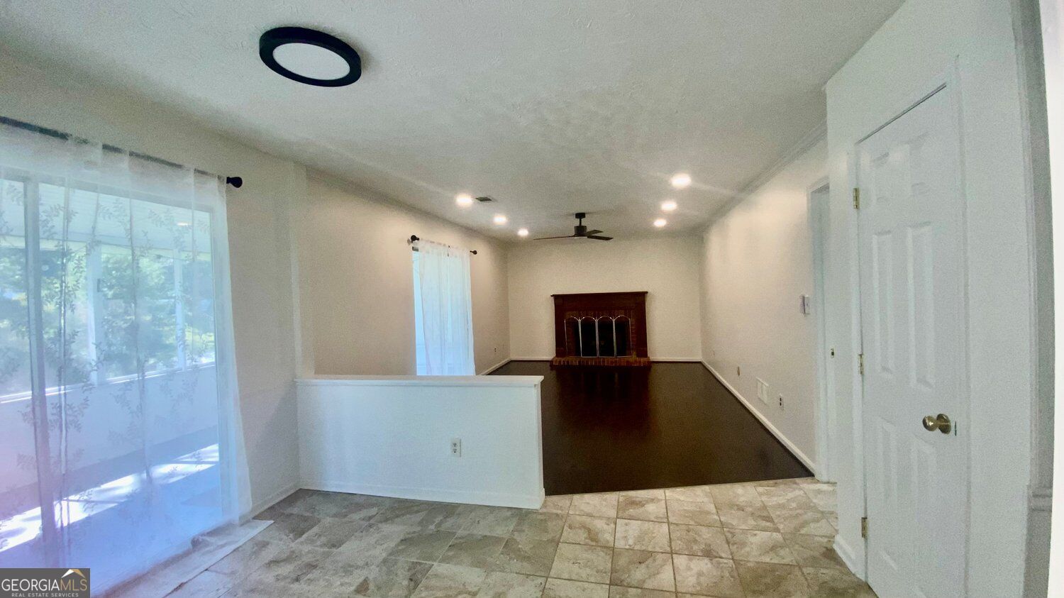 2121 Heritage Trace Drive Property Photo 6