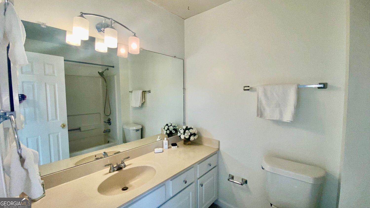 2121 Heritage Trace Drive Property Photo 11