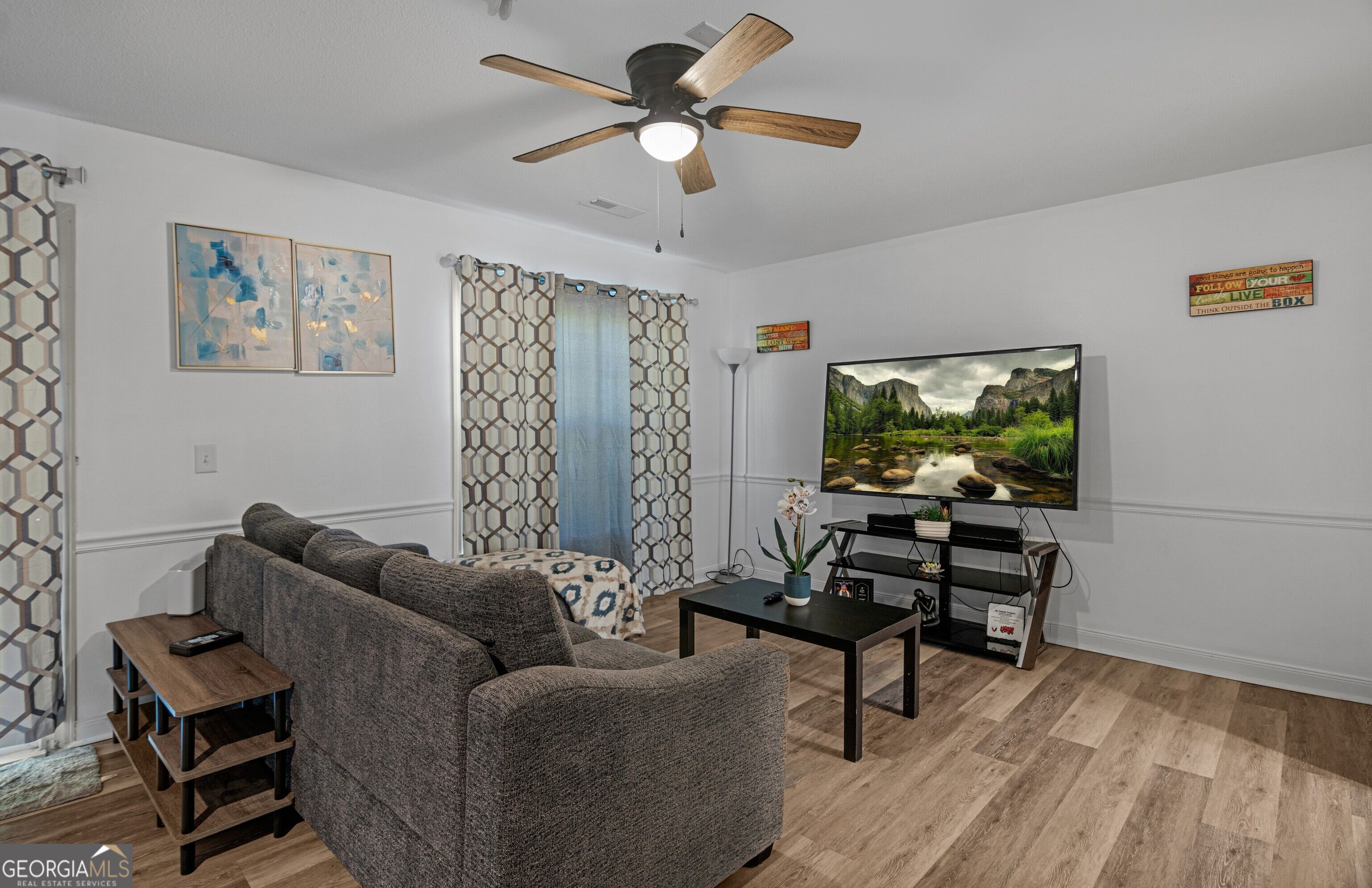 912 Pineland Avenue Apt 4 Property Photo 12