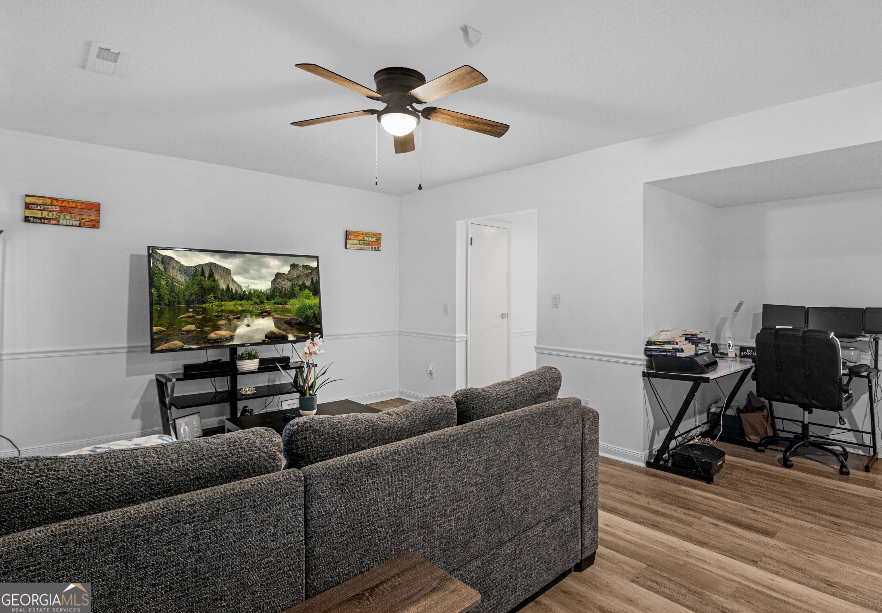 912 Pineland Avenue Apt 4 Property Photo 14