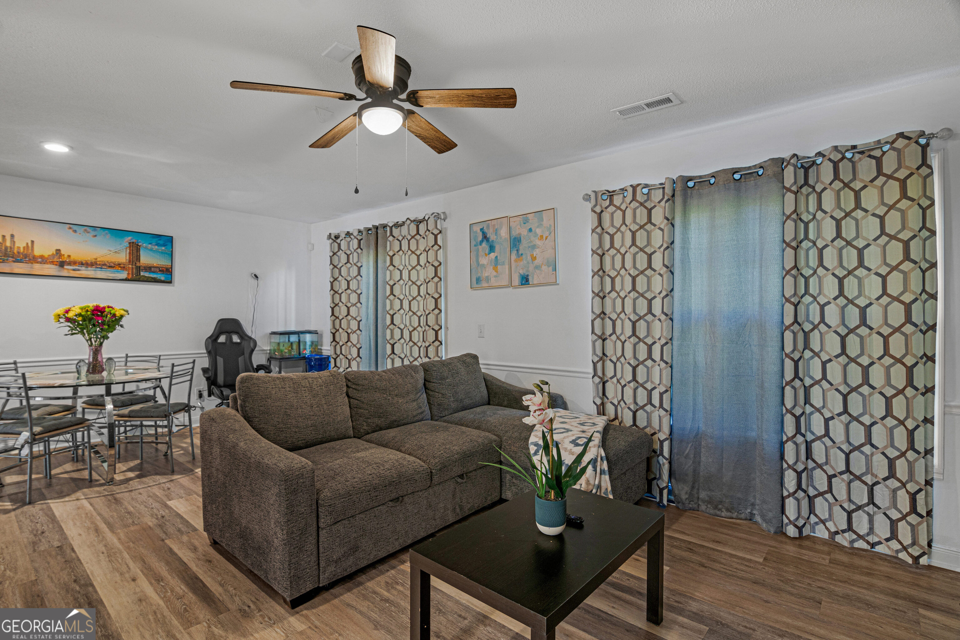 912 Pineland Avenue Apt 4 Property Photo 16