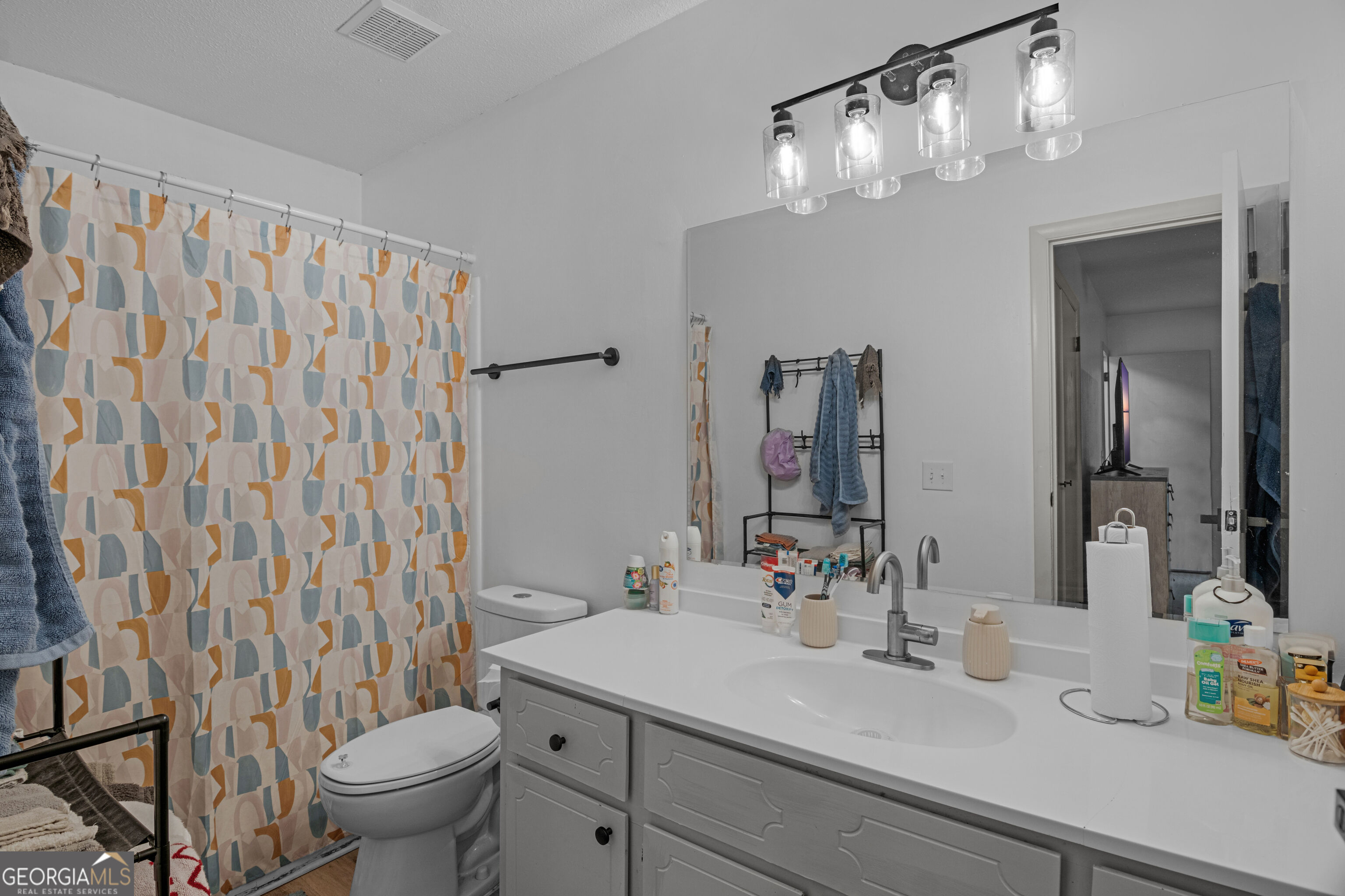 912 Pineland Avenue Apt 4 Property Photo 24