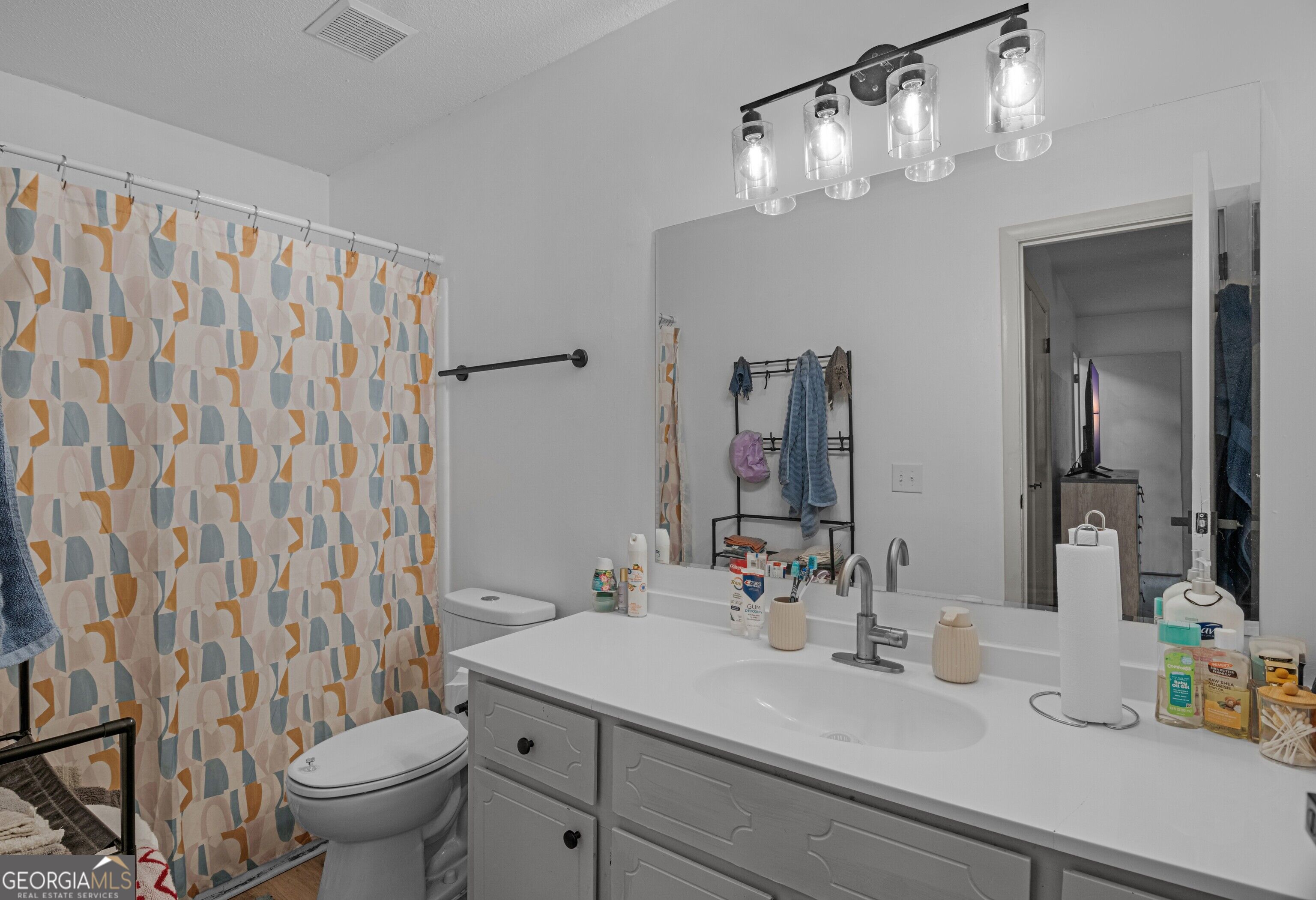 912 Pineland Avenue Apt 4 Property Photo 25