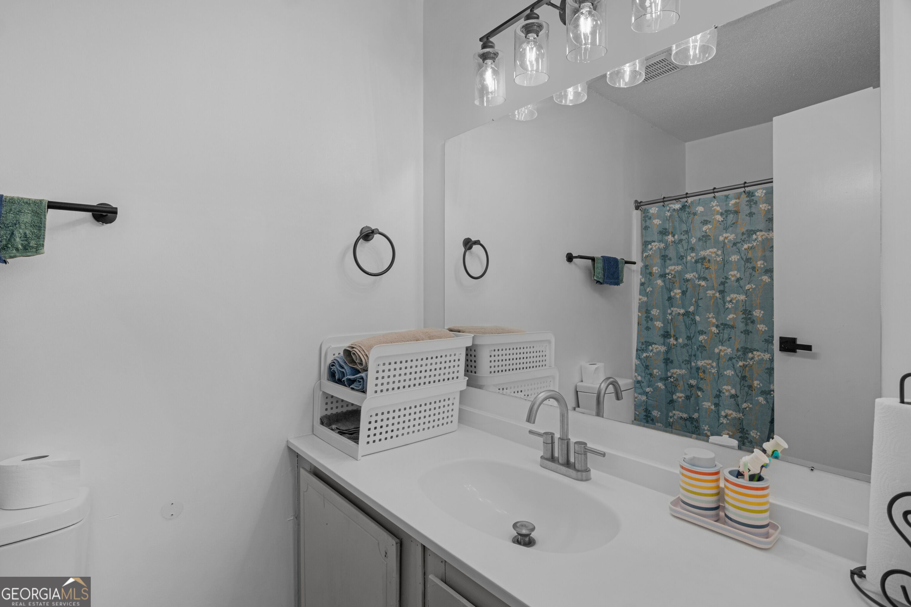 912 Pineland Avenue Apt 4 Property Photo 26