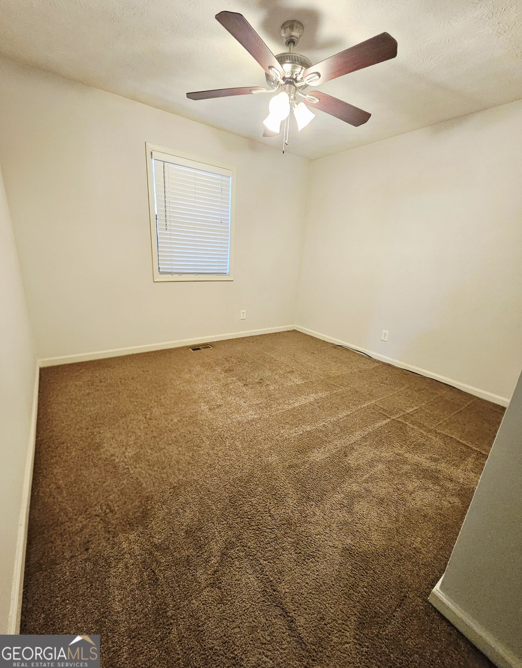 825 Emerald Drive Property Photo 15