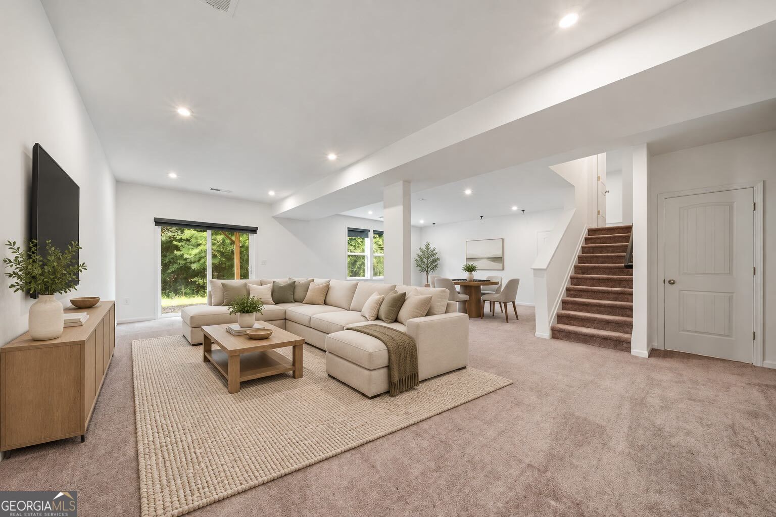 8150 Scenic Ridge Way Property Photo 4