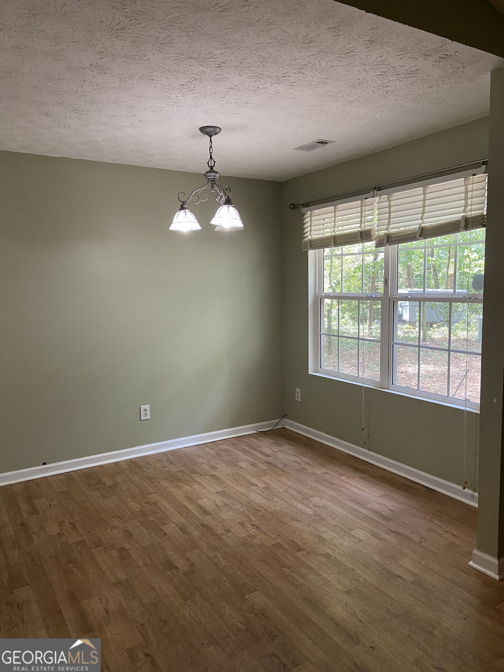 126 Caroline Court Property Photo 11