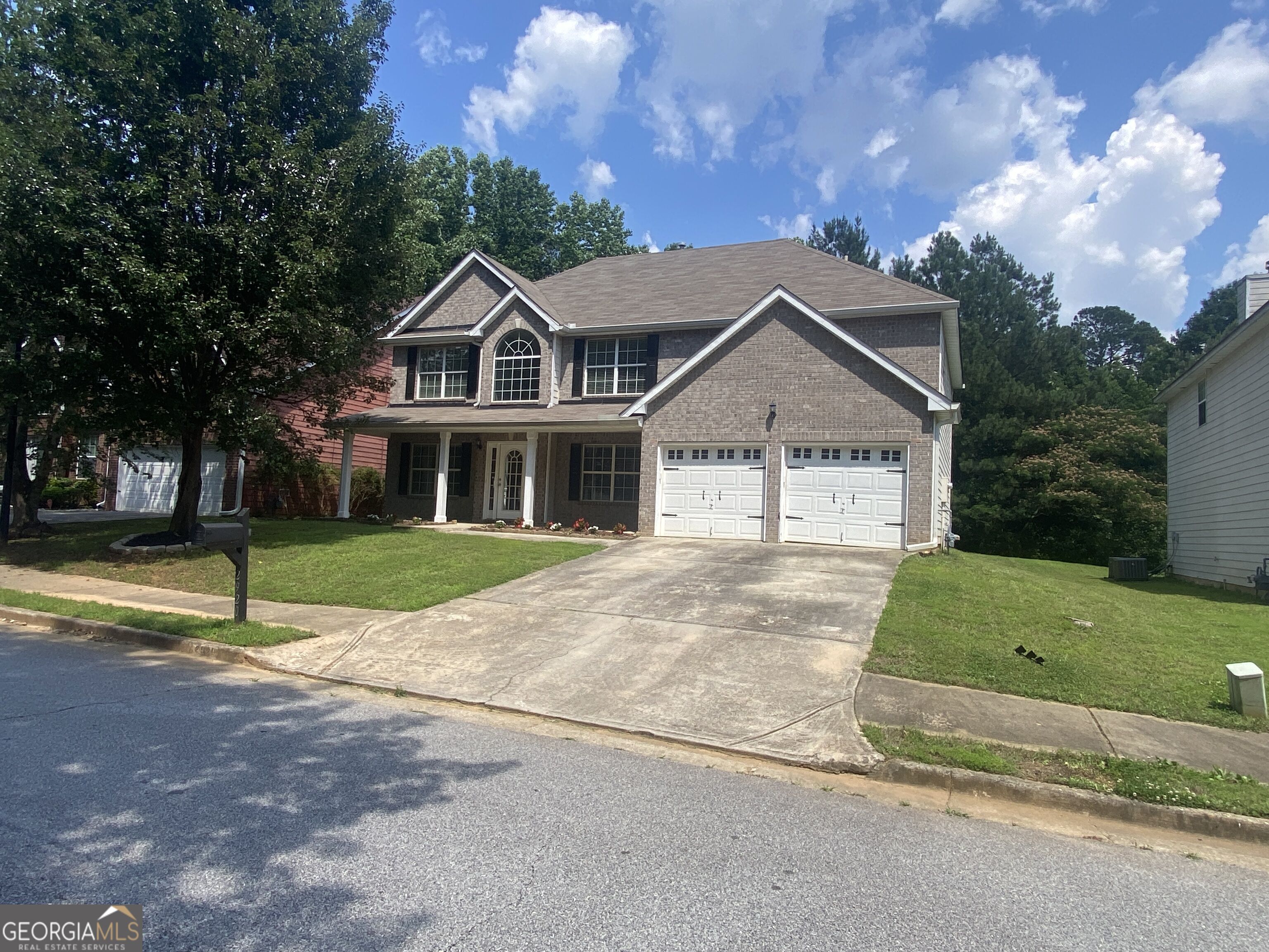 2920 Chilhowee Drive Property Photo 1