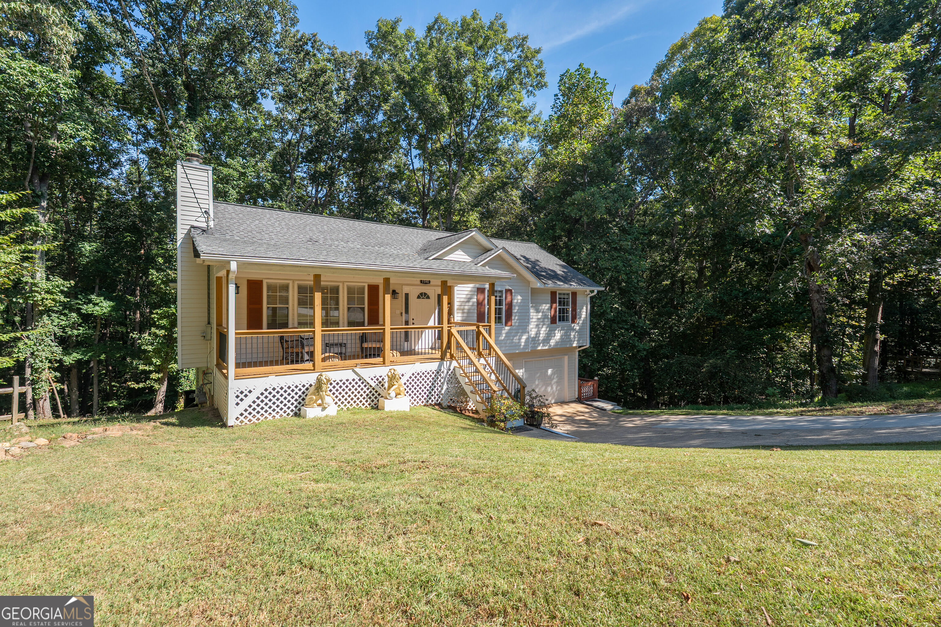 1590 Kimberly Place Property Photo 2