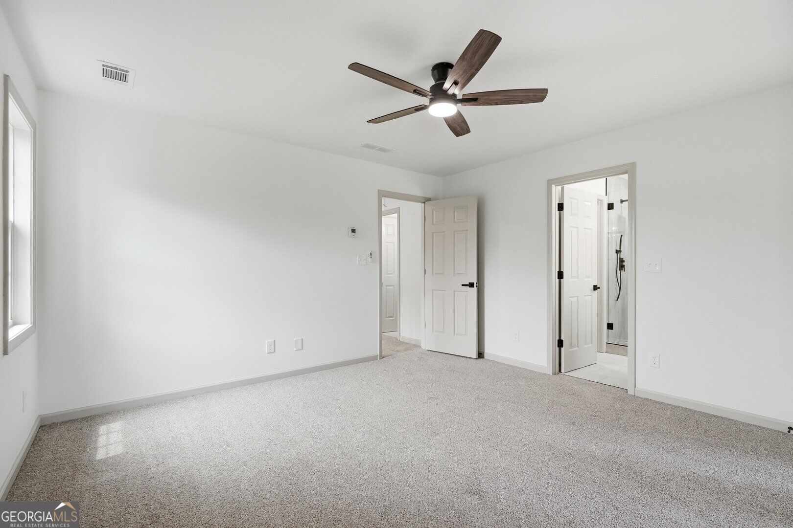 1885 Lakewood Avenue Se Property Photo 9