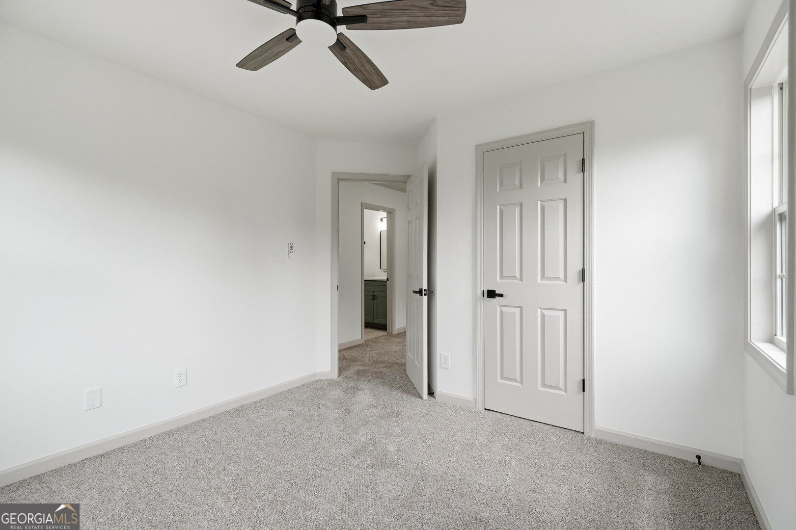 1885 Lakewood Avenue Se Property Photo 13