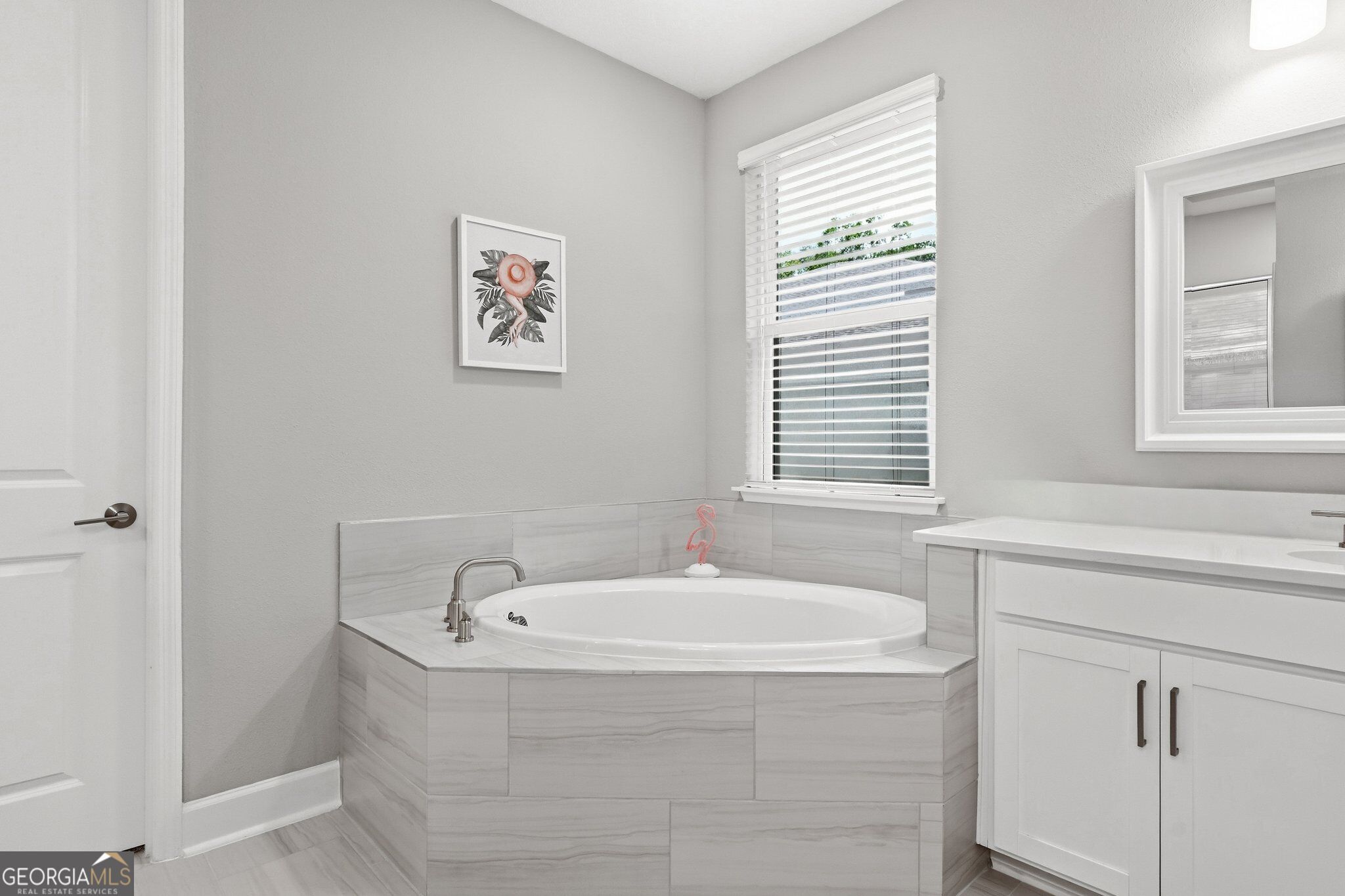 404 The Strand Property Photo 29