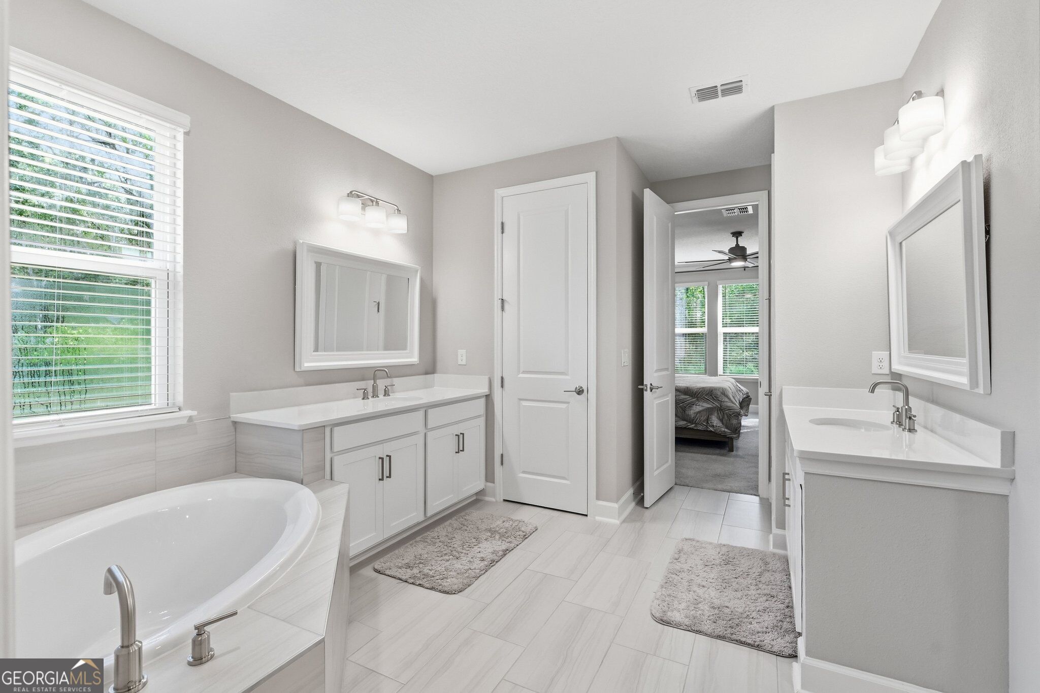 404 The Strand Property Photo 31