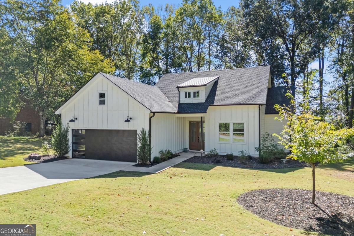 220 Fairlane Drive Property Photo 1
