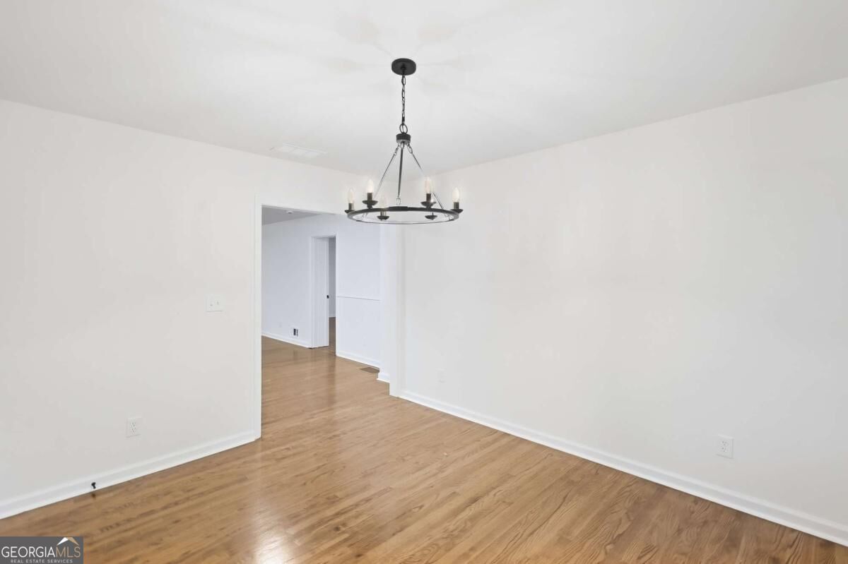 1961 Glenmar Drive Property Photo 12